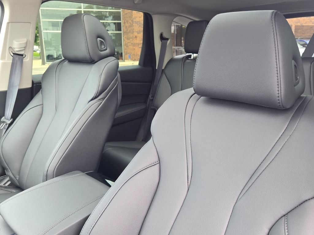 New 2026 Acura MDX SH-AWD image 33