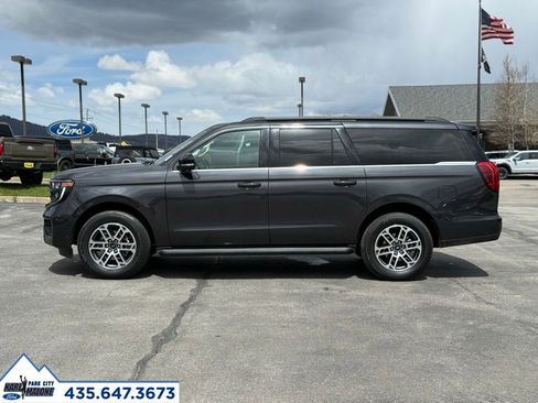 Used 2025 Ford Expedition Max Active AWD/4WD image 2
