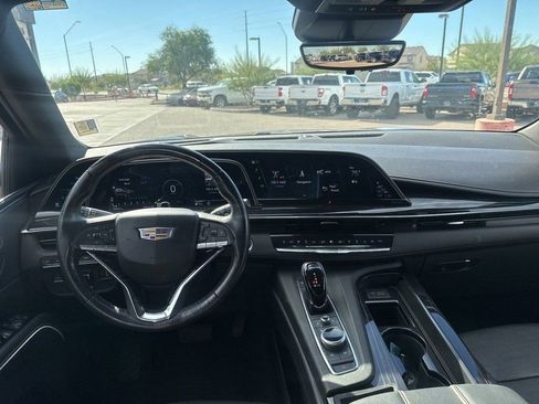 Used 2023 Cadillac Escalade ESV Sport image 13