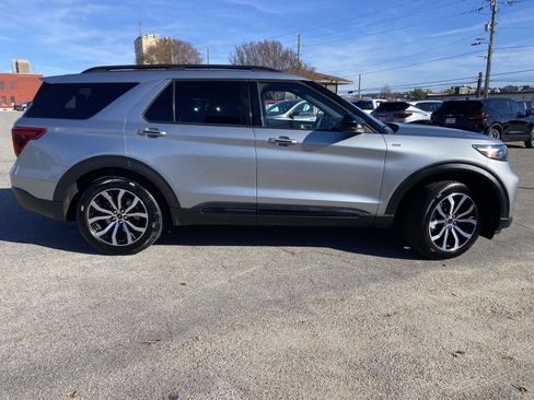 Used 2022 Ford Explorer ST-Line w/ Class IV Trailer Tow Package image 22