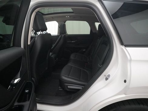 Used 2023 Lincoln Corsair Standard w/ Equipment Group 101A image 31