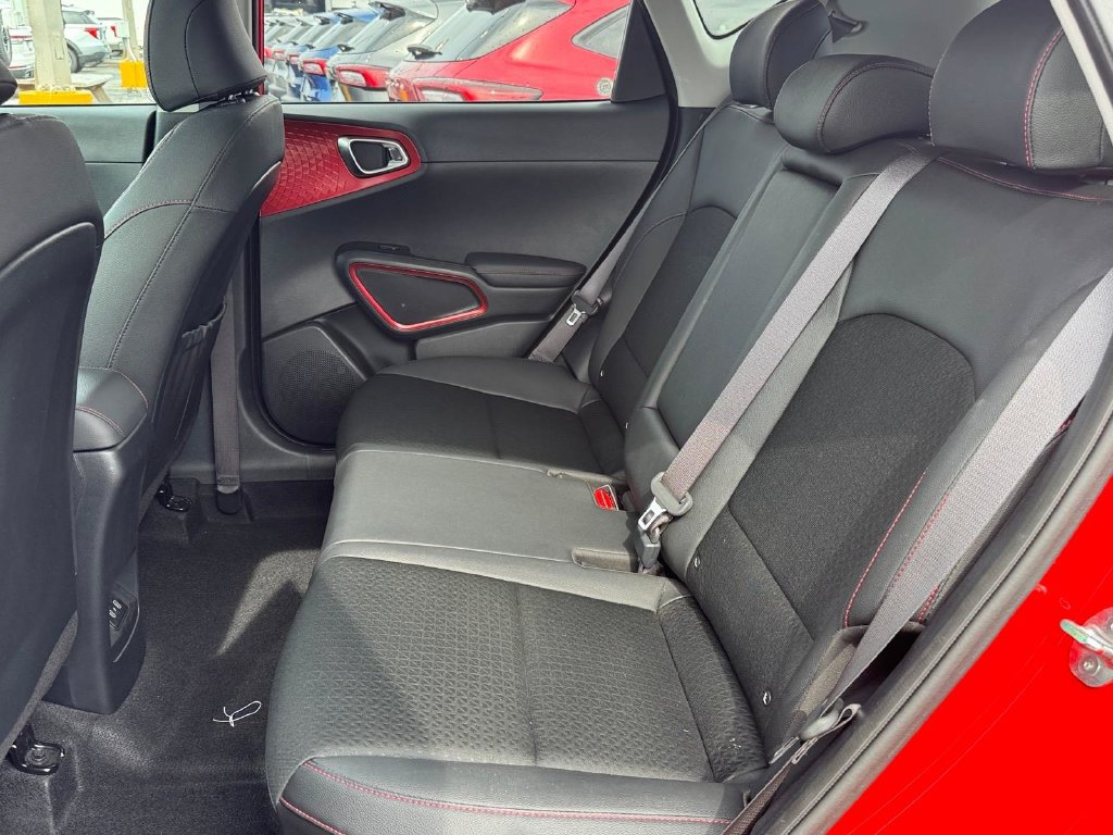 Used 2024 Kia Soul GT-Line w/ GT-Line Technology Package FWD image 9
