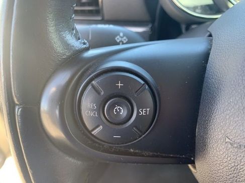 Used 2017 MINI Cooper Clubman ALL4 image 25