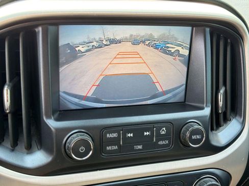 Used 2016 GMC Canyon SLT w/ Driver Alert Package image 23