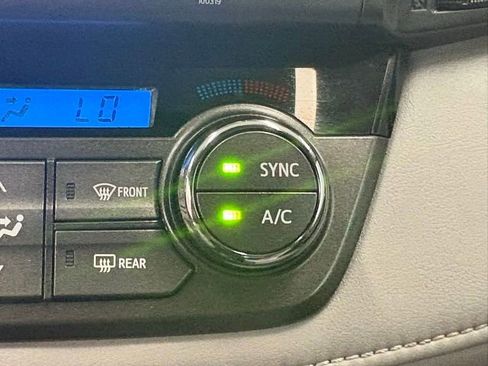 Used 2015 Toyota RAV4 Limited w/ Technology Package FWD image 29