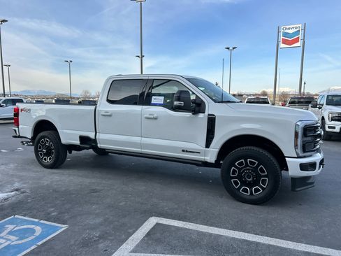 Certified 2025 Ford F350 Platinum image 7