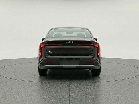 Used 2025 Kia K4 FWD image 7