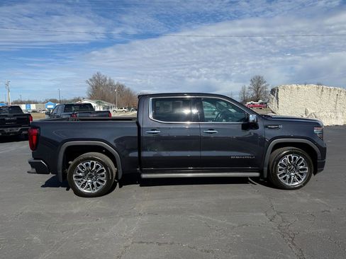 Used 2024 GMC Sierra 1500 Denali Ultimate image 29