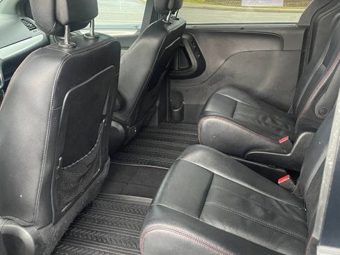 Used 2017 Dodge Grand Caravan GT w/ Mopar Premium Addition Group image 11