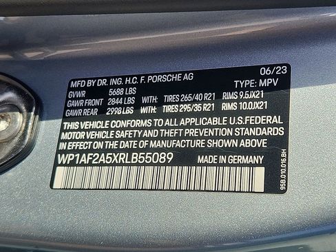 Certified 2024 Porsche Macan GTS image 26