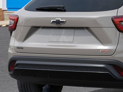 New 2026 Chevrolet Trax RS w/ Sunroof Package image 50