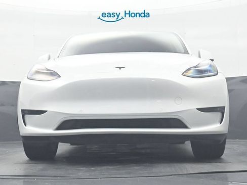 Used 2022 Tesla Model Y Long Range AWD/4WD image 26