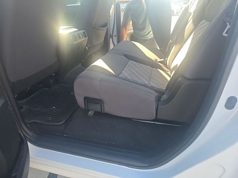Used 2021 Toyota Tundra SR5 RWD image 9