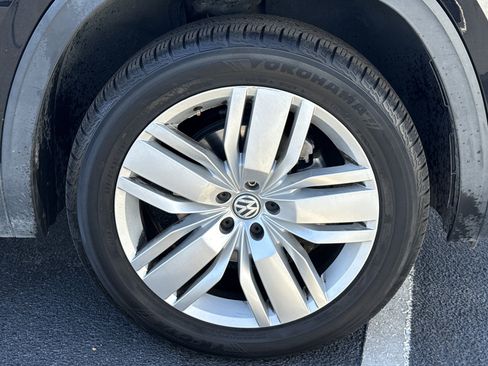 Used 2019 Volkswagen Atlas SEL Premium image 13