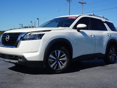 Used 2024 Nissan Pathfinder SL
