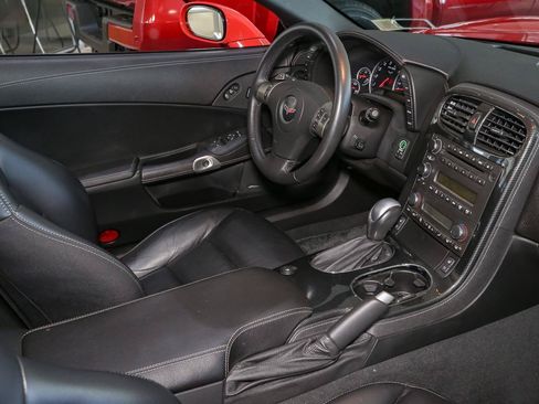 Used 2010 Chevrolet Corvette Grand Sport w/ Preferred Equipment Group RWD image 18
