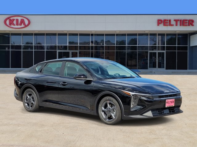 New 2026 Kia K4 FWD image 1