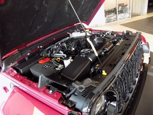 Certified 2024 Jeep Gladiator Sport image 29