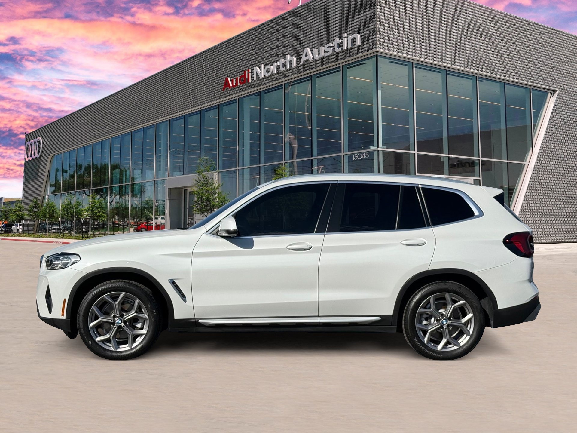 Used 2022 BMW X3 xDrive30i w/ Premium Package AWD/4WD image 8