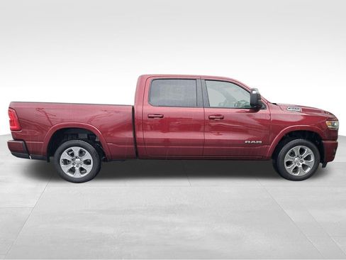 New 2025 RAM 1500 Big Horn AWD/4WD image 4