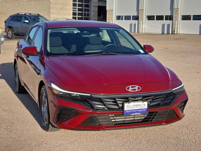 Used 2025 Hyundai Elantra SE