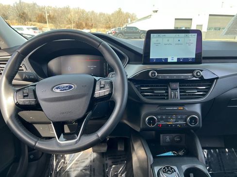 Used 2023 Ford Escape Active image 9