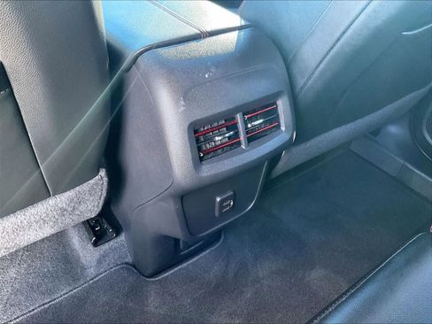 Certified 2023 Chevrolet Equinox RS w/ RS Leather Package image 26