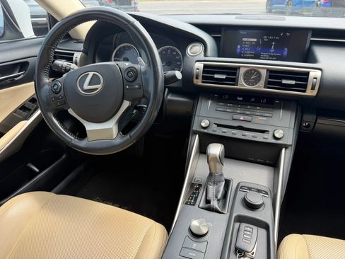 Used 2015 Lexus IS 250 RWD image 21