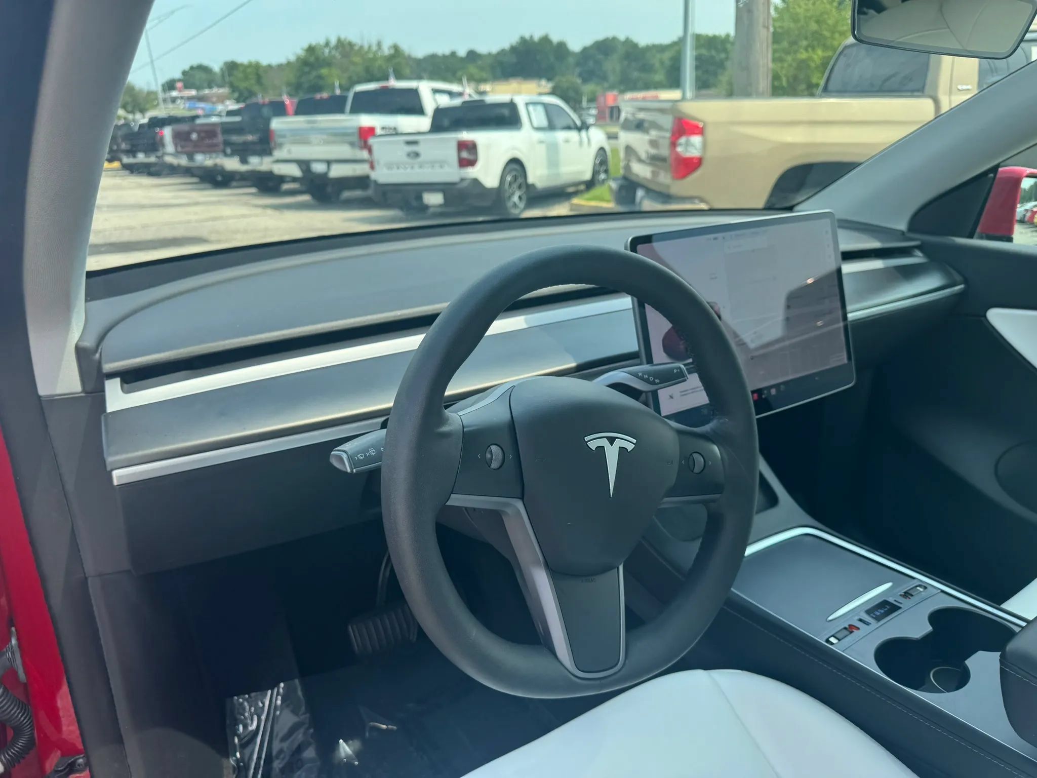 Used 2021 Tesla Model Y Long Range AWD/4WD image 16