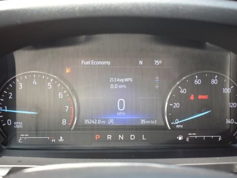 Used 2023 Ford Explorer XLT AWD/4WD image 19