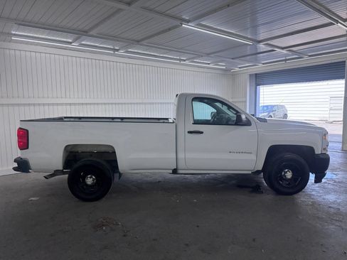 Used 2017 Chevrolet Silverado 1500 W/T RWD image 4