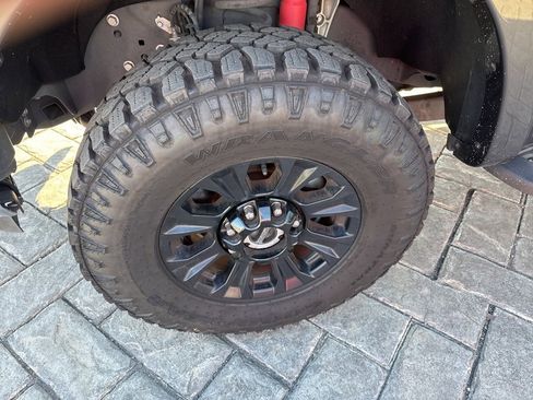 Used 2020 Ford F250 Lariat w/ Tremor Off-Road Package image 4