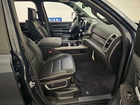 New 2026 RAM 1500 Laramie AWD/4WD image 26