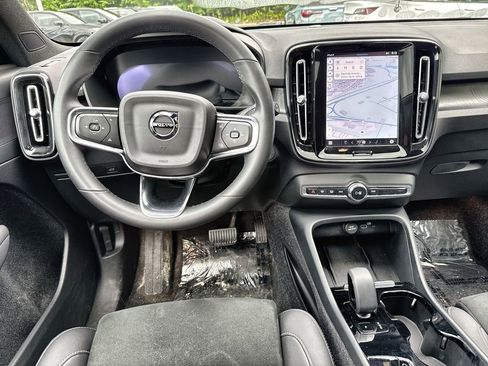 Used 2023 Volvo XC40 Recharge Plus AWD/4WD image 22