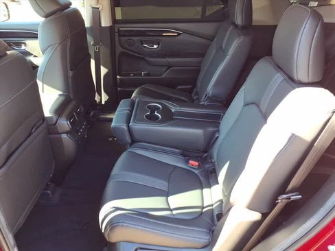 Certified 2025 Honda Pilot EX-L image 9