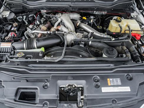 Used 2021 Ford F250 Platinum w/ Tremor Off-Road Package image 21