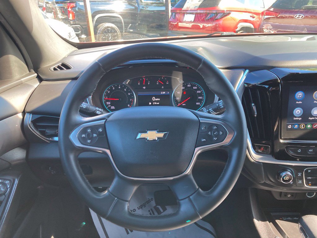 Used 2023 Chevrolet Traverse LT AWD/4WD image 6