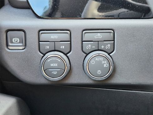 New 2026 Chevrolet Silverado 1500 LT image 20