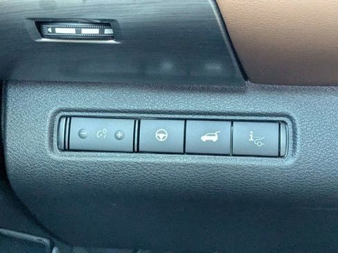 New 2025 Nissan Pathfinder Platinum w/ Cargo Package image 27