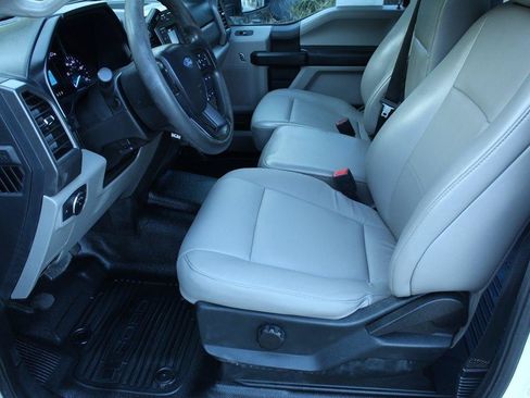 Used 2021 Ford F250 XL w/ Power Equipment Group AWD/4WD image 18