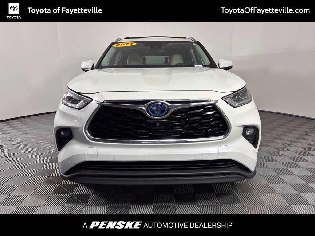 Used 2021 Toyota Highlander Limited FWD image 7