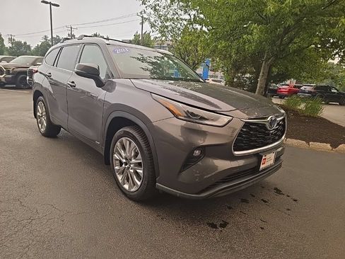 Used 2021 Toyota Highlander Limited AWD/4WD image 10