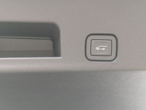 New 2026 GMC Acadia AT4 w/ Luxury Package image 38