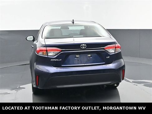 Used 2025 Toyota Corolla LE image 27