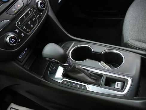Certified 2024 Chevrolet Equinox LT AWD/4WD image 21