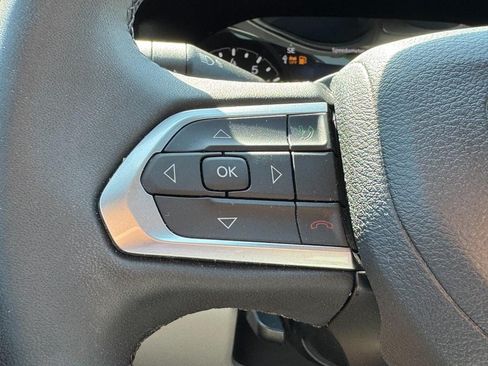 Used 2023 Jeep Compass Limited AWD/4WD image 18