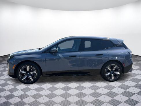Certified 2024 BMW iX xDrive50 w/ Premium Package AWD/4WD image 2