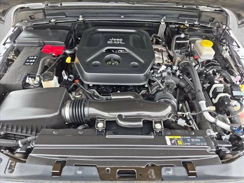 Used 2019 Jeep Wrangler Unlimited Sport S AWD/4WD image 23