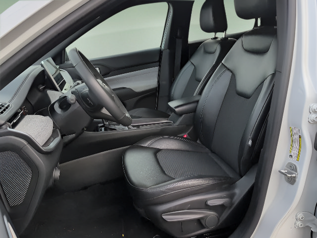 Used 2024 Jeep Compass Latitude AWD/4WD image 10