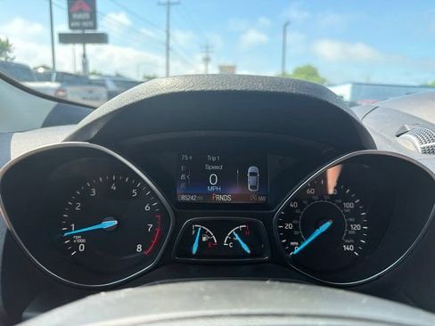 Used 2018 Ford Escape Titanium AWD/4WD image 18